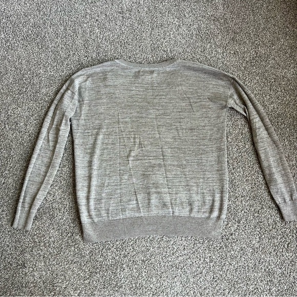 Gap Silver/Gold Metallic V-neck Long Sleeve Sweater, Size Small - Picture 6 of 7